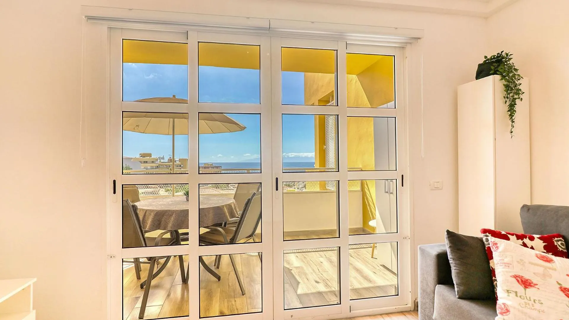Orlando - Ocean View Apartment In Costa Adeje location